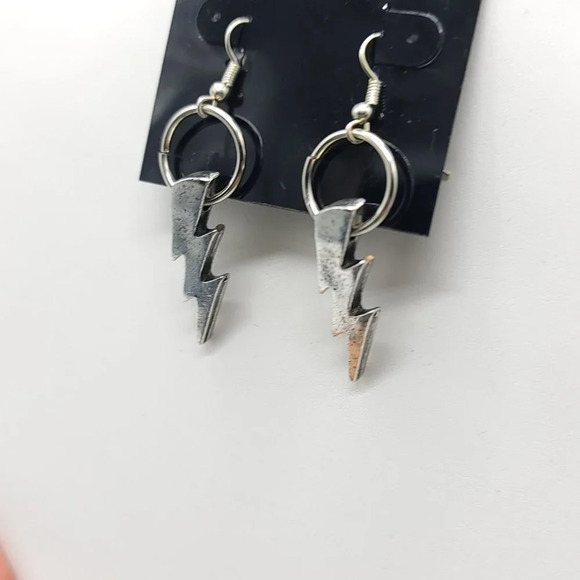 Lindenwold Silver Tone Lightning Bolt Layer Dangle Earrings Halloween - Picture 2 of 4